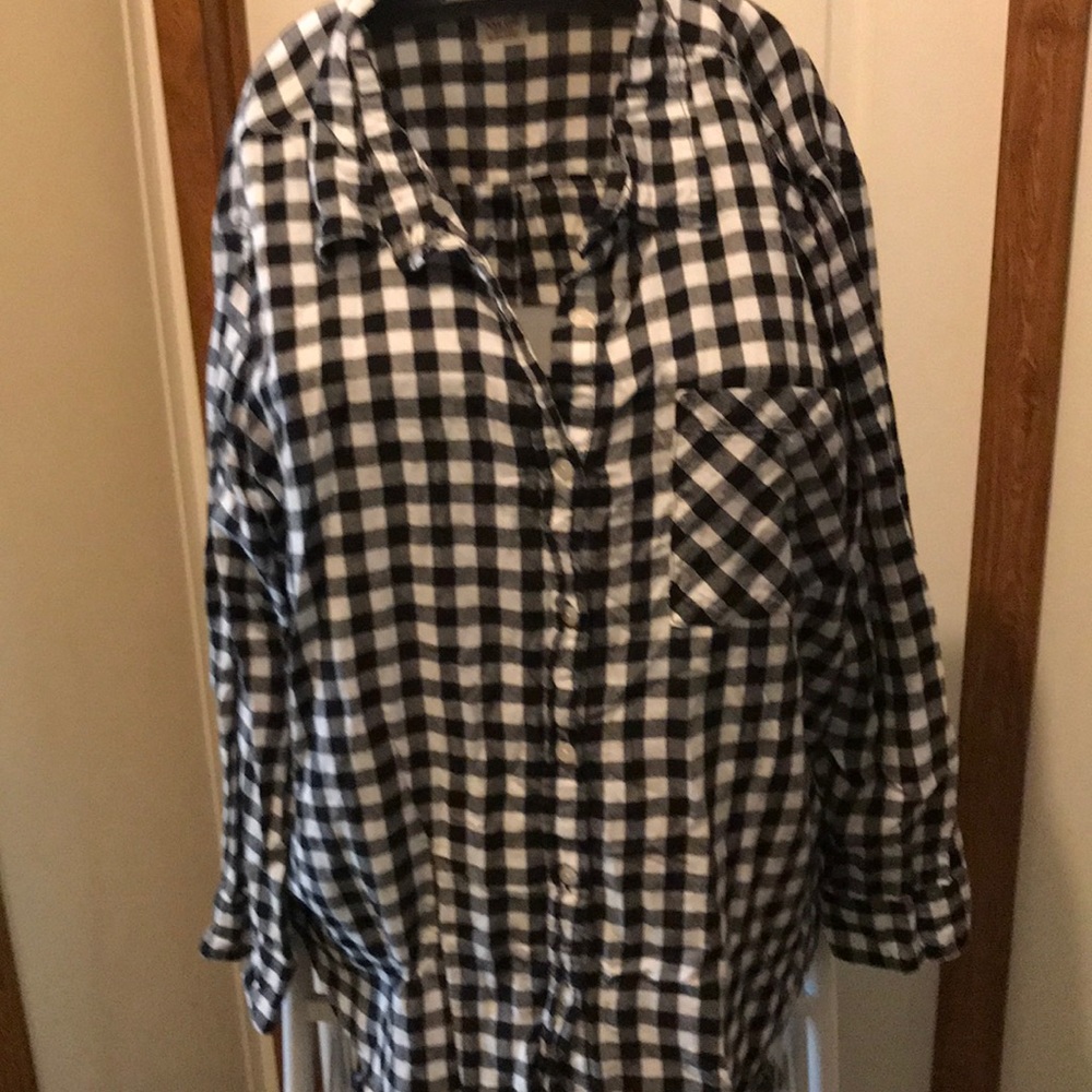 Black and white plaid